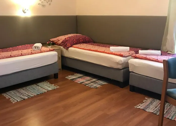 Casa de hóspedes Marika 3*